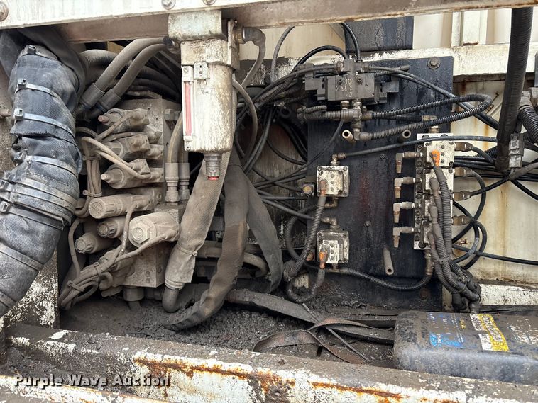 image for item YA2764 2020 Freightliner Business Class M2 street sweeper truck