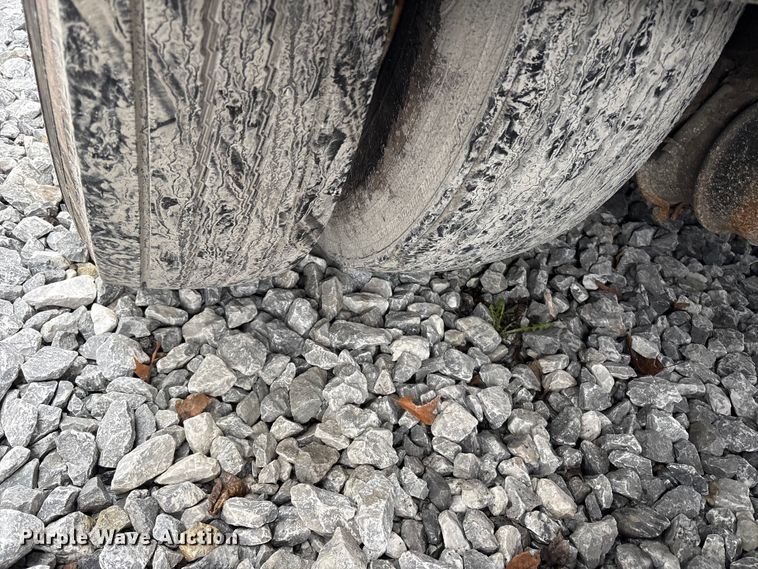 image for item YA2764 2020 Freightliner Business Class M2 street sweeper truck