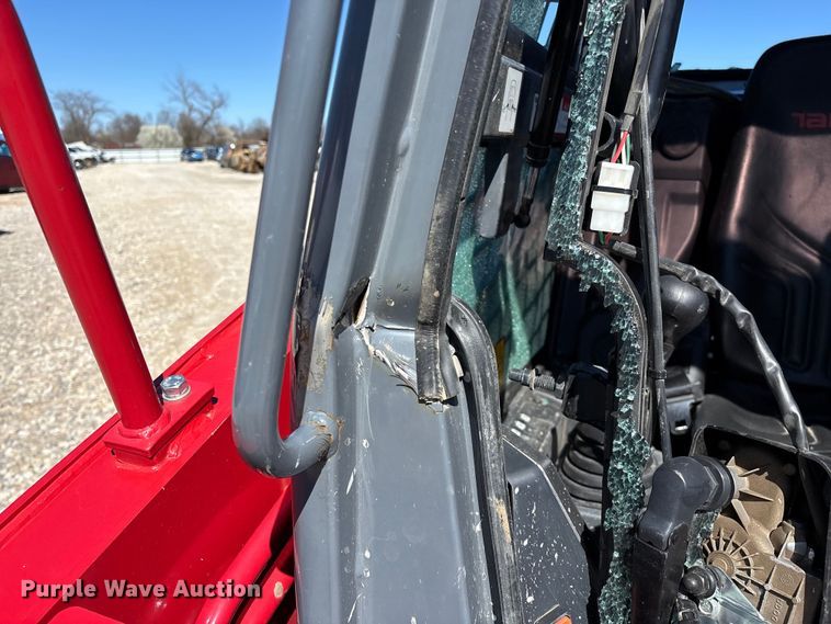 image for item YA2796 2023 Takeuchi TL8R-2 tracked skid steer loader