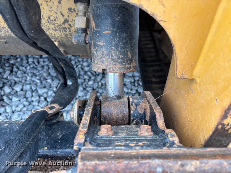 image for item YA2880 2023 Caterpillar 299D3 XE tracked skid steer loader