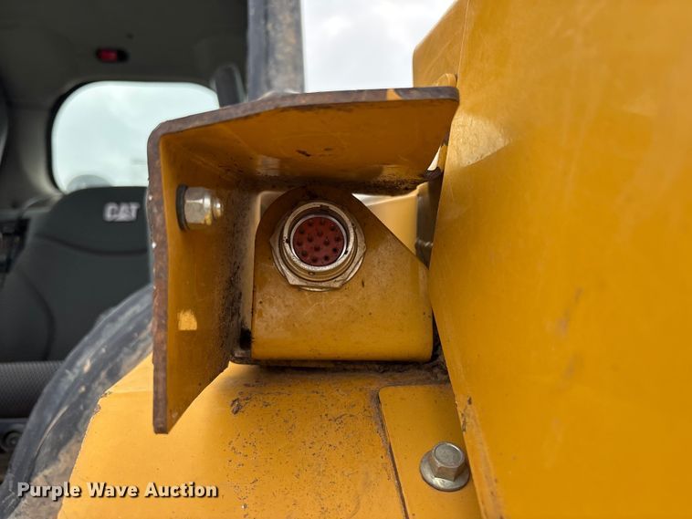 image for item YA2880 2023 Caterpillar 299D3 XE tracked skid steer loader