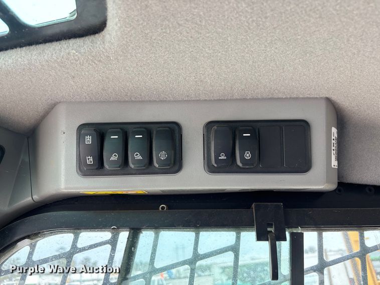 image for item YA2880 2023 Caterpillar 299D3 XE tracked skid steer loader