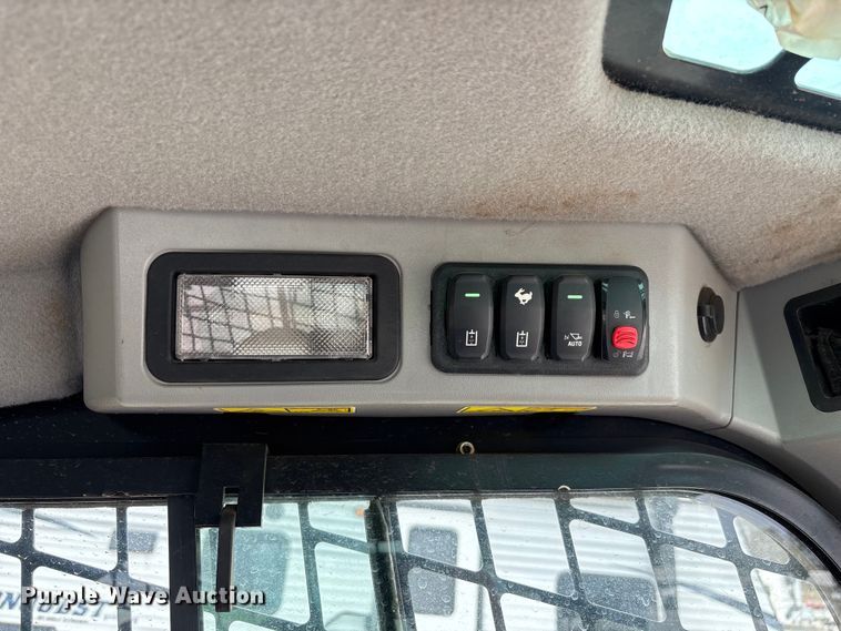 image for item YA2880 2023 Caterpillar 299D3 XE tracked skid steer loader