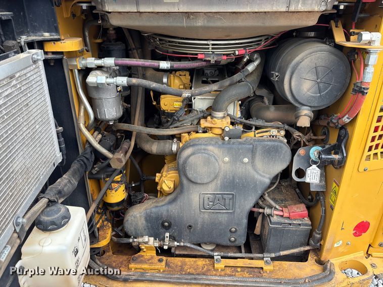 image for item YA2880 2023 Caterpillar 299D3 XE tracked skid steer loader