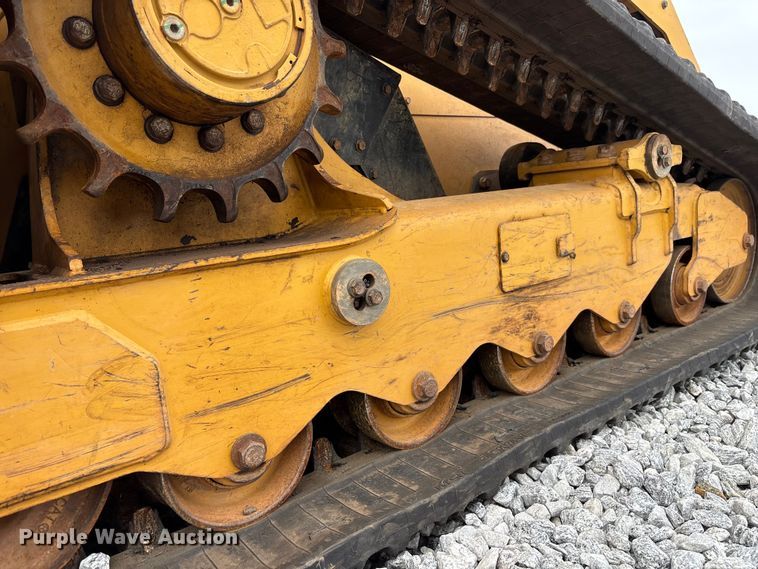 image for item YA2880 2023 Caterpillar 299D3 XE tracked skid steer loader