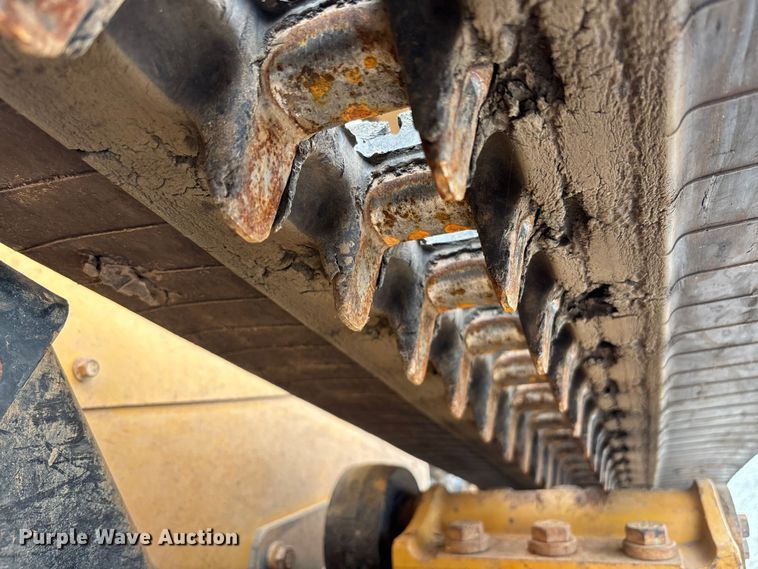 image for item YA2880 2023 Caterpillar 299D3 XE tracked skid steer loader