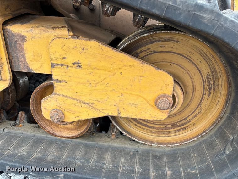 image for item YA2880 2023 Caterpillar 299D3 XE tracked skid steer loader