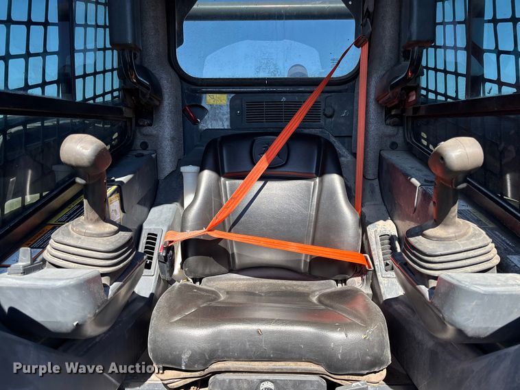 image for item YA2924 2020 John Deere 331G tracked skid steer loader