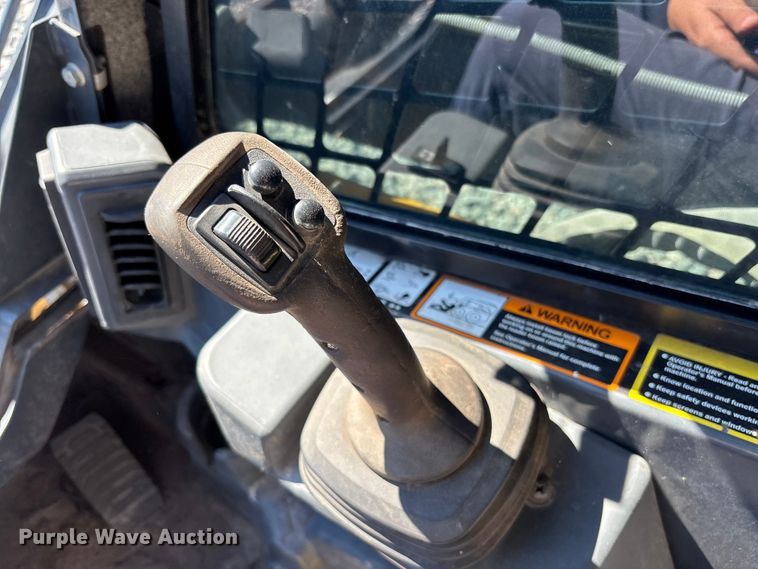 image for item YA2924 2020 John Deere 331G tracked skid steer loader