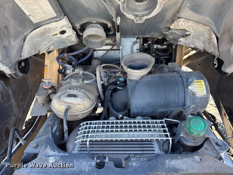 image for item YA2924 2020 John Deere 331G tracked skid steer loader