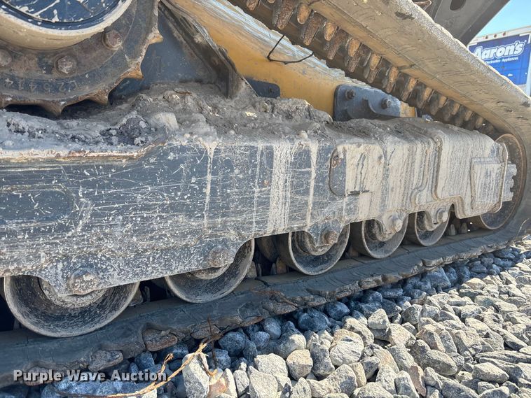 image for item YA2924 2020 John Deere 331G tracked skid steer loader