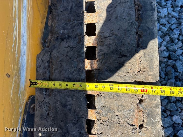 image for item YA2924 2020 John Deere 331G tracked skid steer loader