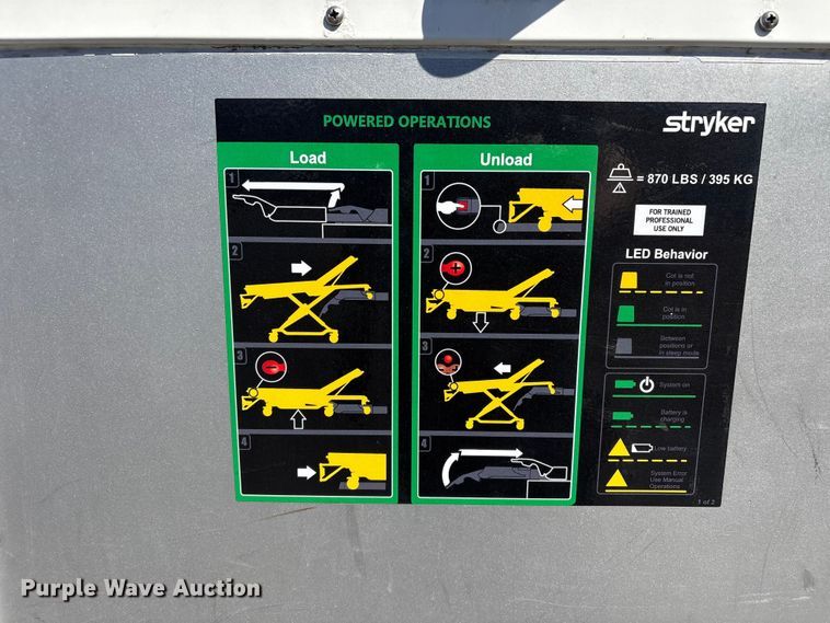 image for item DJ7774 2006 International 4300 ambulance