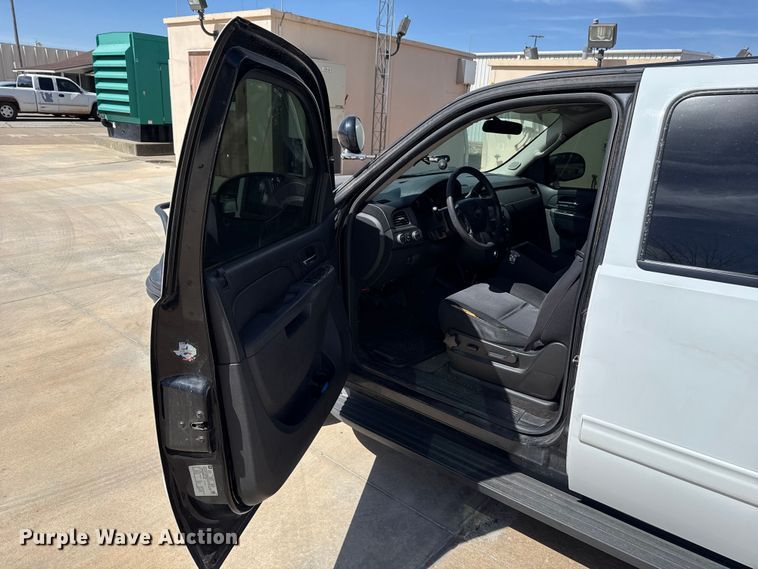 image for item DR0994 2011 Chevrolet Tahoe Police SUV