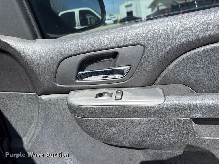 image for item DR0995 2011 Chevrolet Tahoe Police SUV