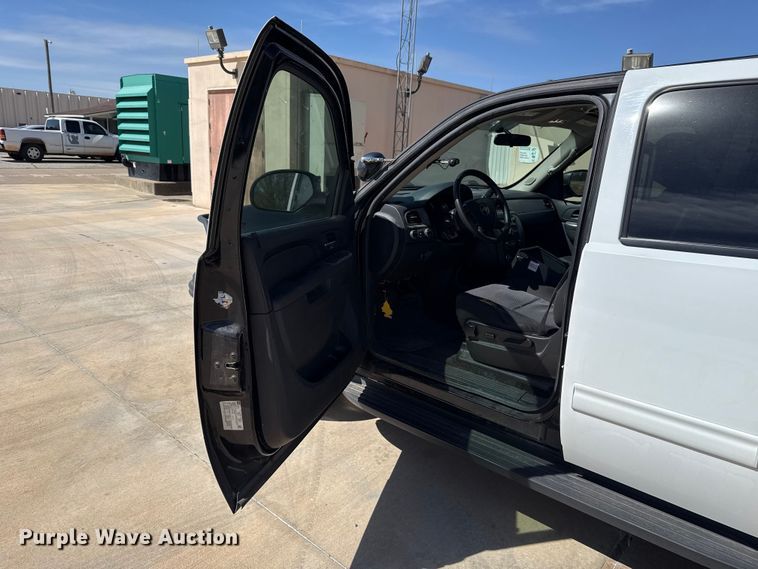 image for item DR0996 2011 Chevrolet Tahoe Police SUV