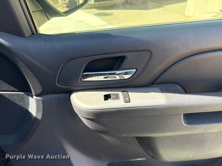 image for item DR0996 2011 Chevrolet Tahoe Police SUV