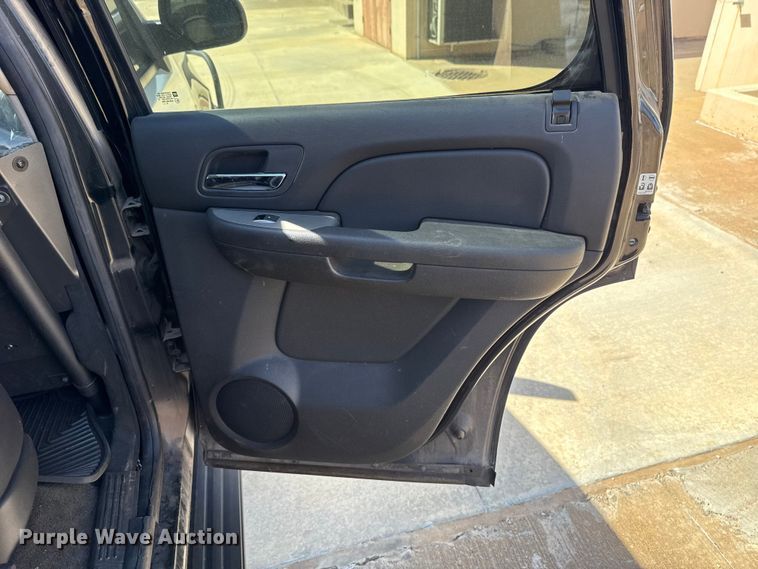 image for item DR0996 2011 Chevrolet Tahoe Police SUV