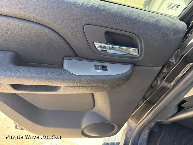 image for item DR0996 2011 Chevrolet Tahoe Police SUV