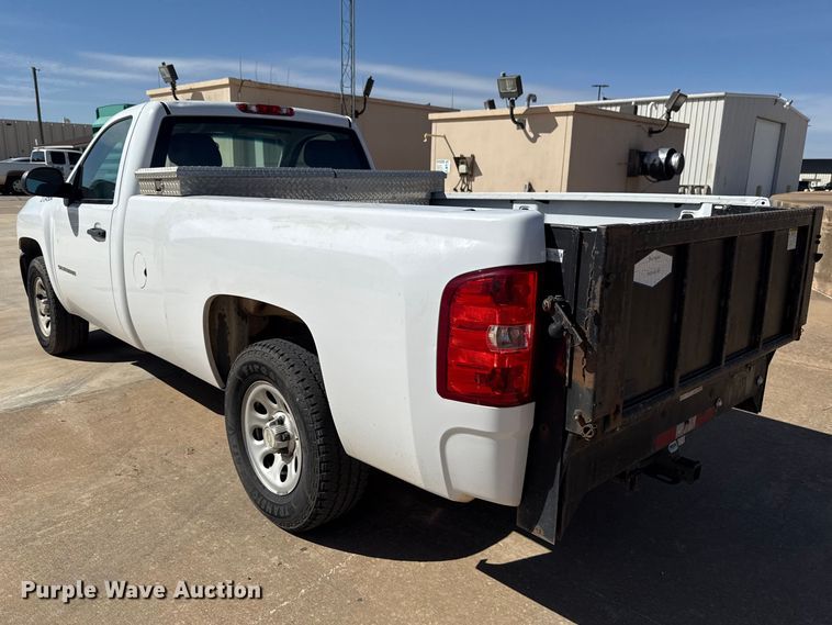 image for item DR0998 2013 Chevrolet Silverado 1500 pickup truck