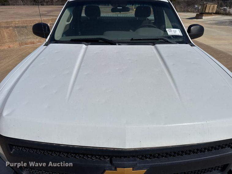 image for item DR0998 2013 Chevrolet Silverado 1500 pickup truck