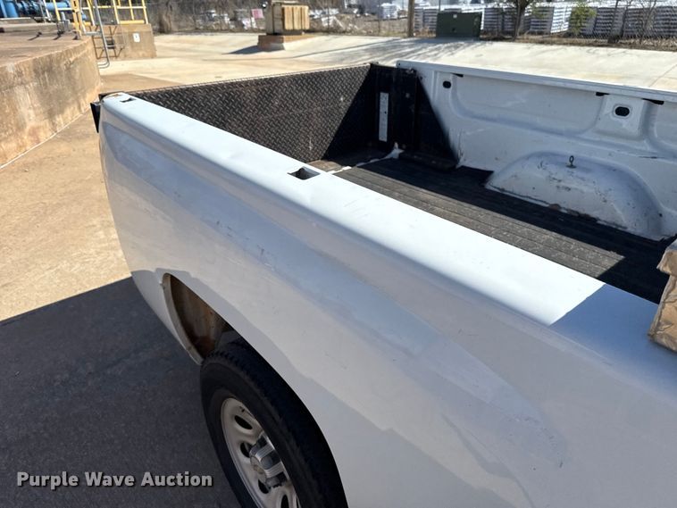 image for item DR0998 2013 Chevrolet Silverado 1500 pickup truck