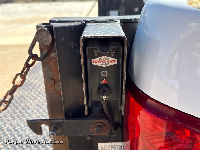 image for item DR0998 2013 Chevrolet Silverado 1500 pickup truck