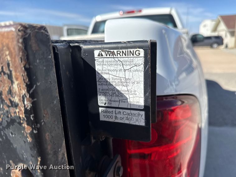 image for item DR0998 2013 Chevrolet Silverado 1500 pickup truck