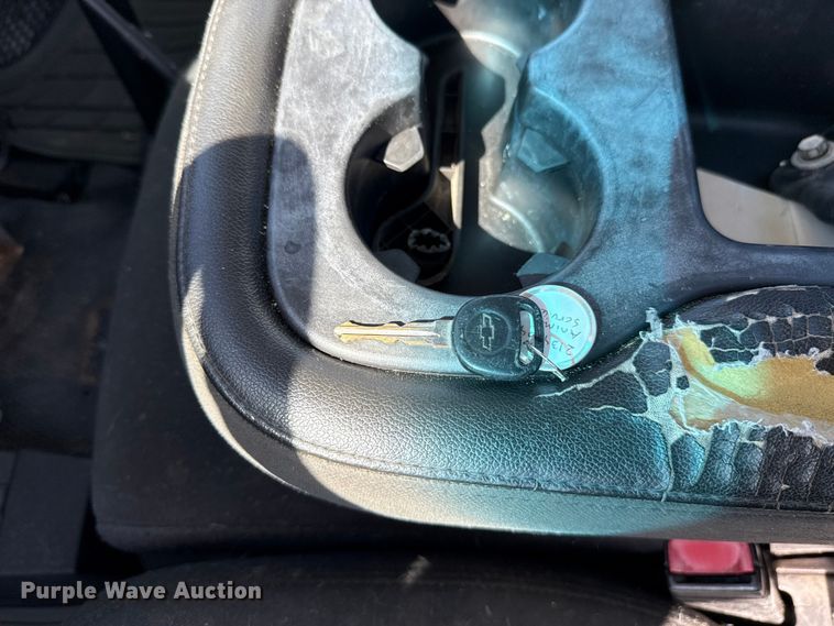 image for item DR0998 2013 Chevrolet Silverado 1500 pickup truck