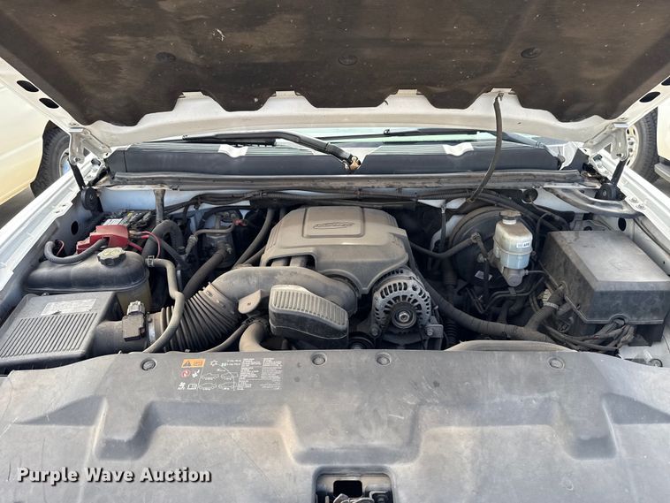 image for item DR0998 2013 Chevrolet Silverado 1500 pickup truck