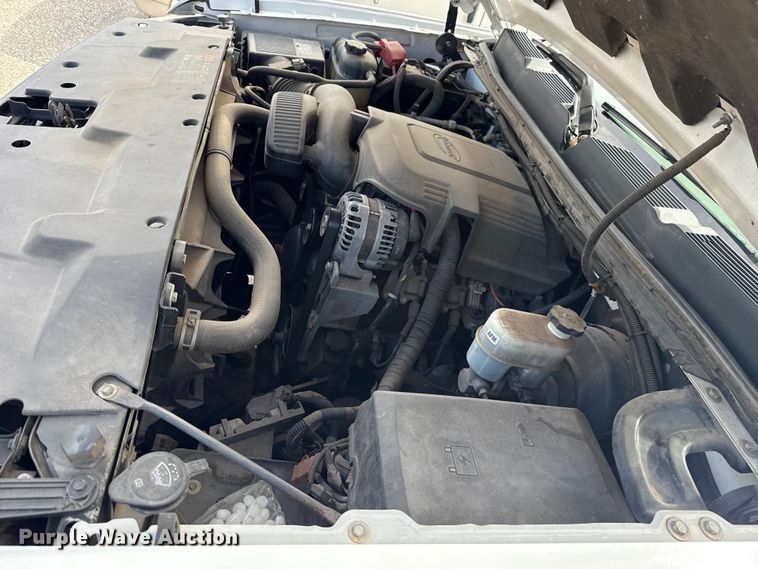 image for item DR0998 2013 Chevrolet Silverado 1500 pickup truck