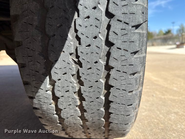 image for item DR0998 2013 Chevrolet Silverado 1500 pickup truck