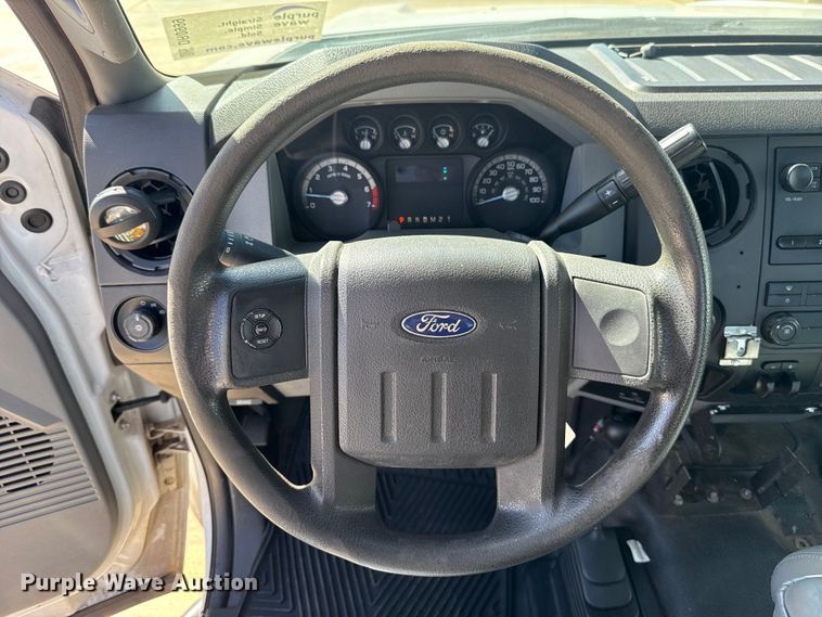 image for item DR0999 2012 Ford F250 Super Duty pickup truck