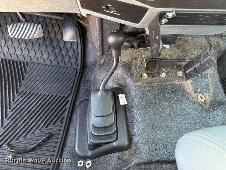 image for item DR0999 2012 Ford F250 Super Duty pickup truck