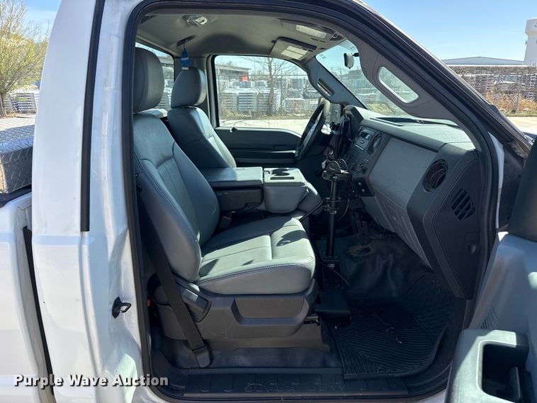 image for item DR0999 2012 Ford F250 Super Duty pickup truck