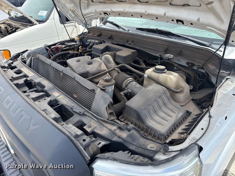 image for item DR0999 2012 Ford F250 Super Duty pickup truck