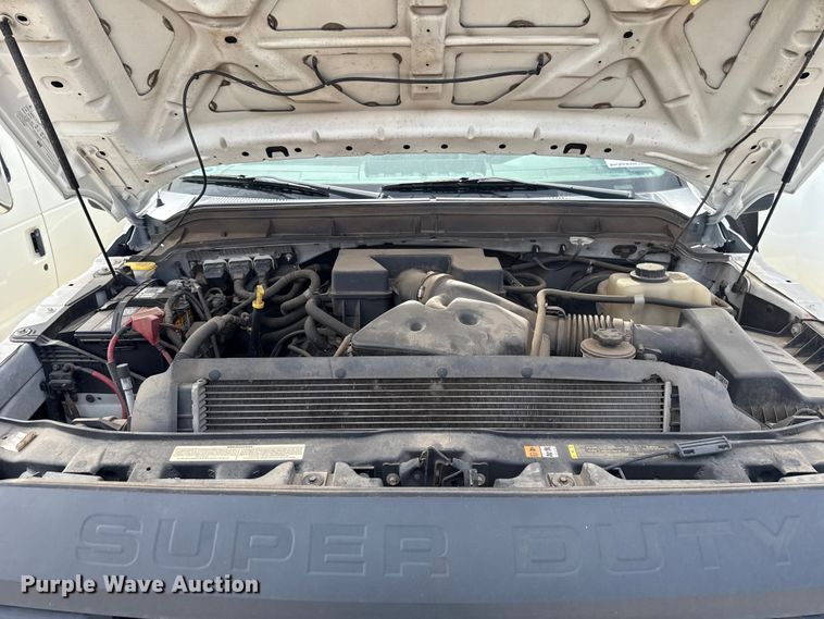 image for item DR0999 2012 Ford F250 Super Duty pickup truck