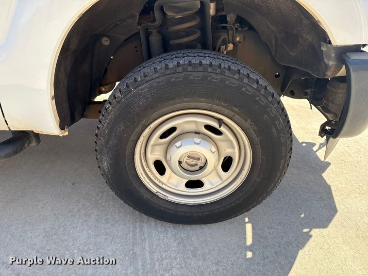 image for item DR0999 2012 Ford F250 Super Duty pickup truck