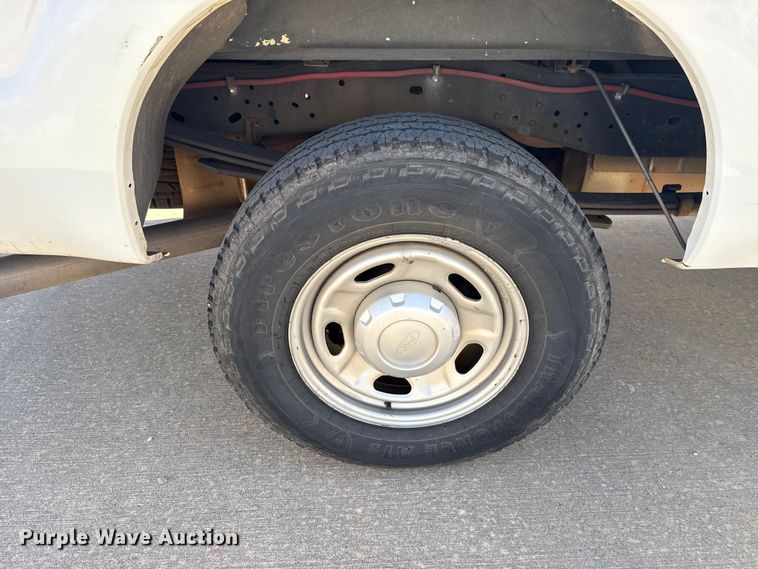 image for item DR0999 2012 Ford F250 Super Duty pickup truck