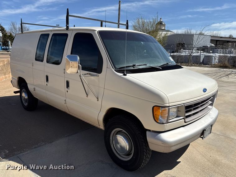 image for item DR1000 1992 Ford E350 van