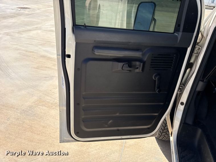 image for item DR1000 1992 Ford E350 van