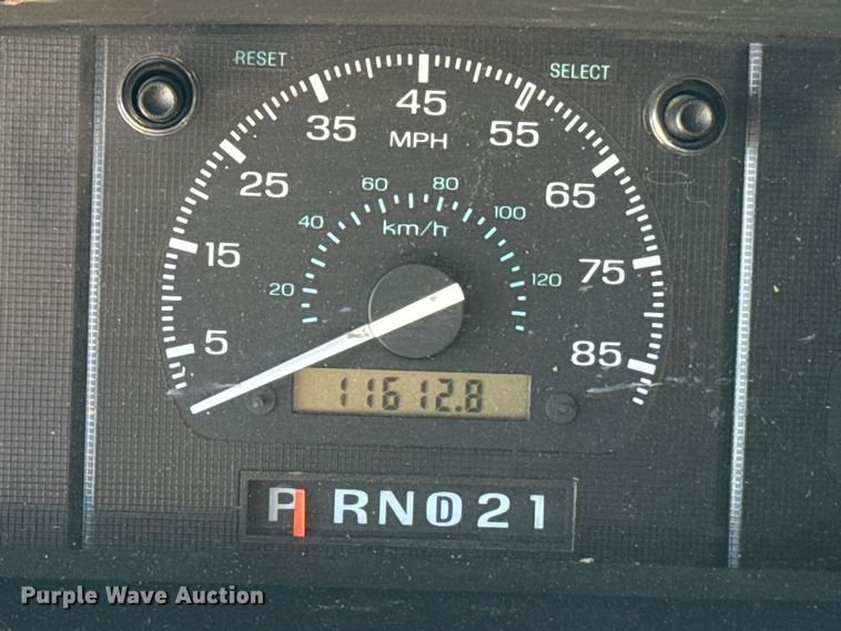 image for item DR1000 1992 Ford E350 van