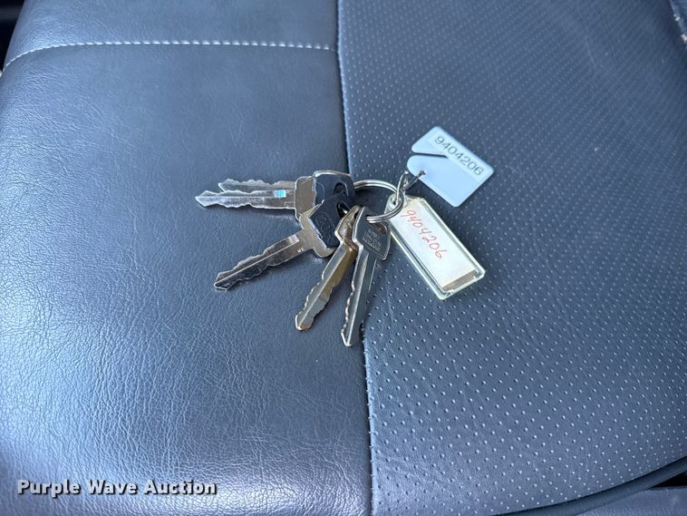 image for item DR1000 1992 Ford E350 van