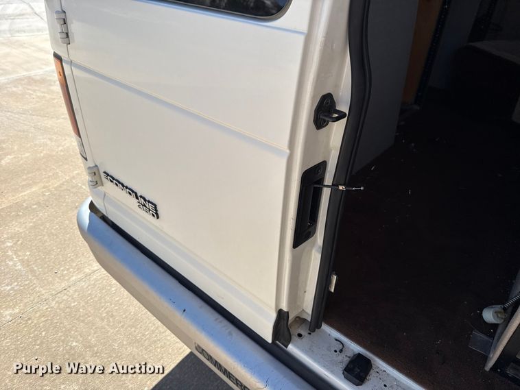 image for item DR1000 1992 Ford E350 van