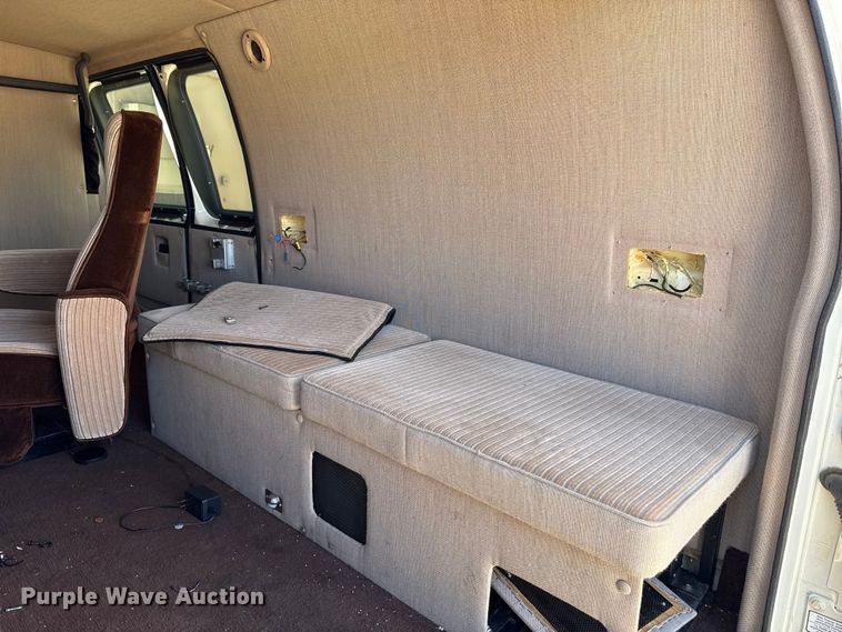 image for item DR1000 1992 Ford E350 van