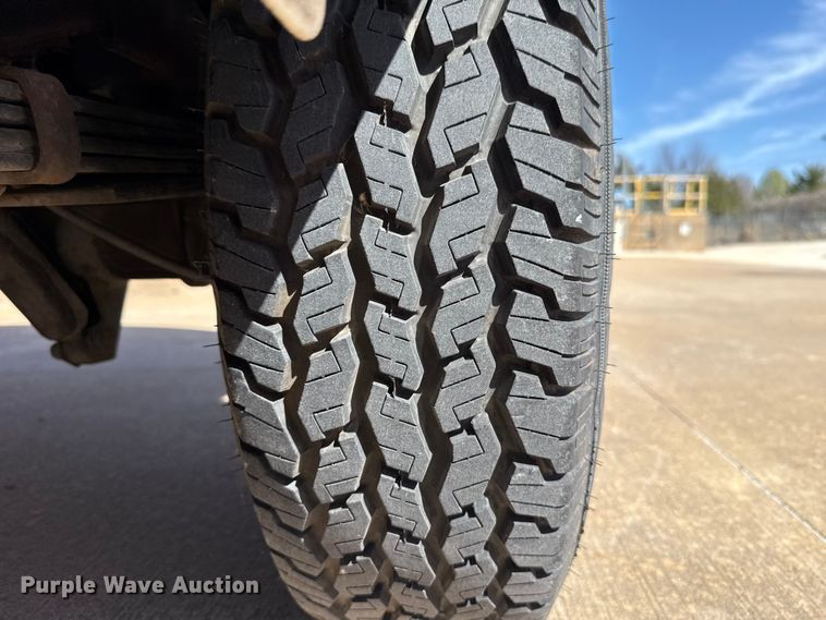 image for item DR1000 1992 Ford E350 van