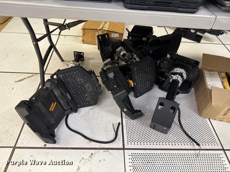 image for item DR1001 Computers