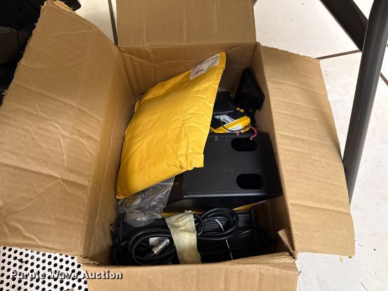 image for item DR1001 Computers