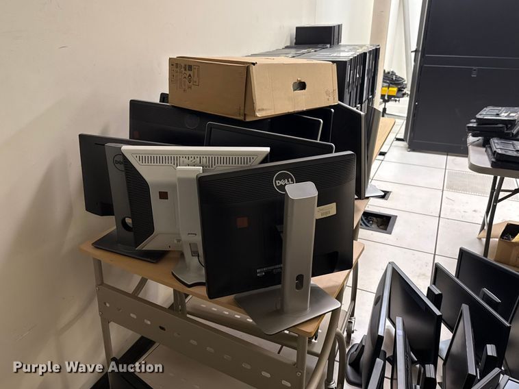 image for item DR1002 Computers