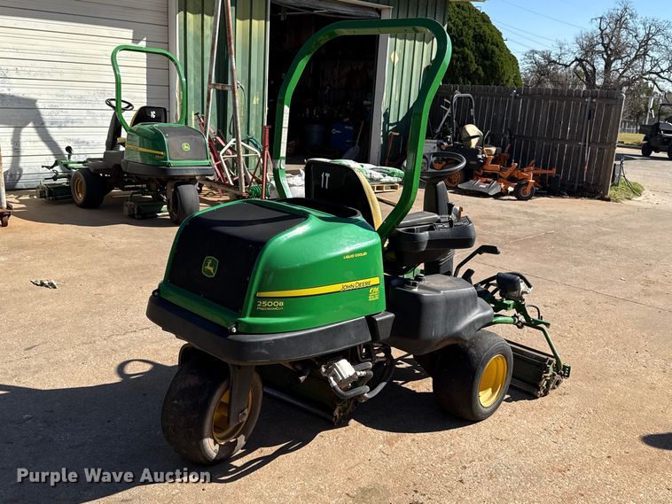 image for item DR1013 John Deere 2500B reel mower